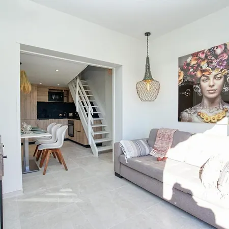 Casa Ushuaia Face Au Golfe De St-tropez 公寓 *